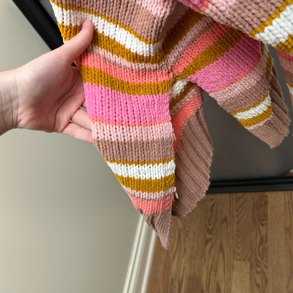 Chunky Aerie Striped Pink and Tan Women's Sweater. Size XL. Oversized. Soft - Picture 6 of 6